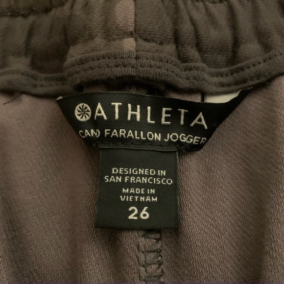 NWT Athleta Farallon Camo MultiPocket Elastic Waist/Cuff Jogger Pants 26/3X - Picture 8 of 12